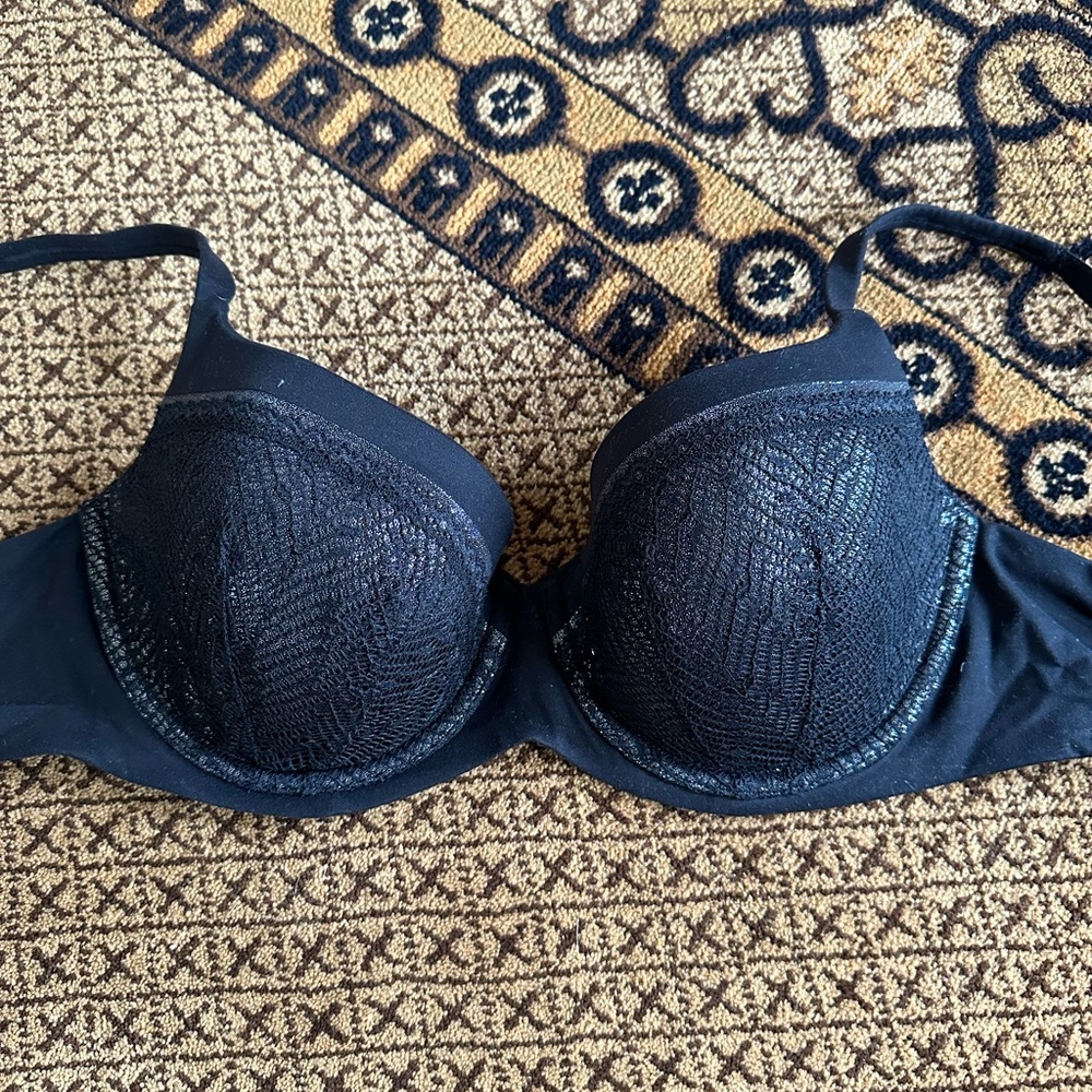 Victoria’s Secret Bra 36D